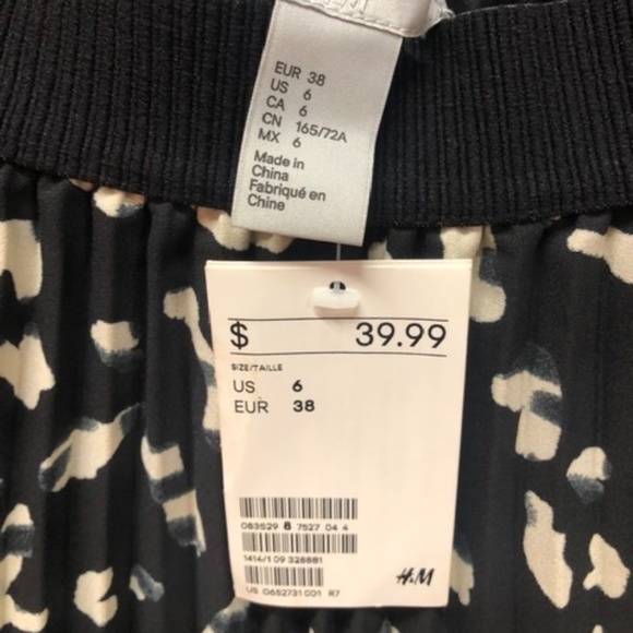 Pleated Midi Skirt, Size - 6/38, NWT - Picture 3 of 5